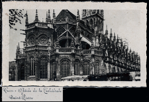 1945 - Caen Postcard 06 black