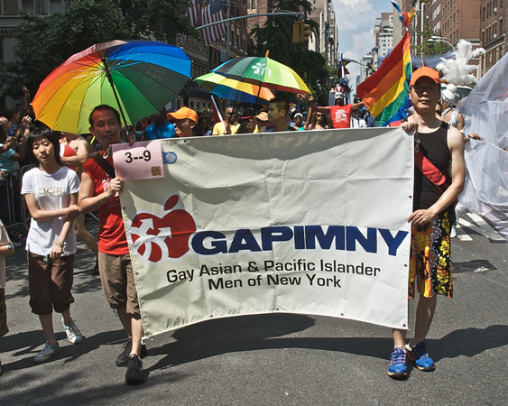 2009-06-28 NY Pride 076 - Version 2