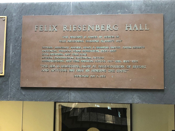 2019-09-14 Riesenberg Hall Plaques IMG_4427