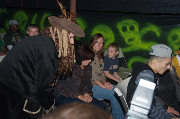 2013-10-08 Haunted Pirate Voyage 042